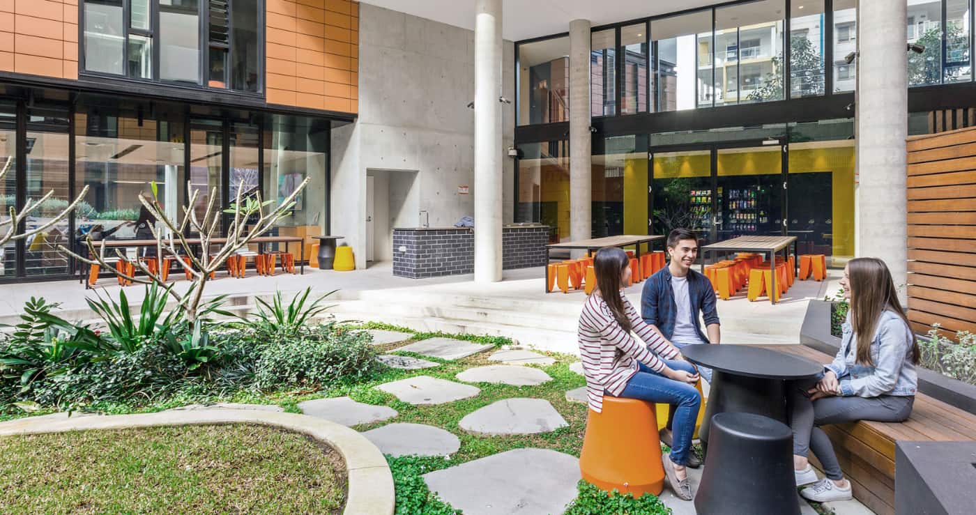 Iglu Chatswood Courtyard