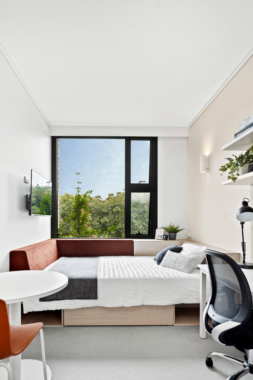 Iglu Summer Hill Premium Studio Apartment