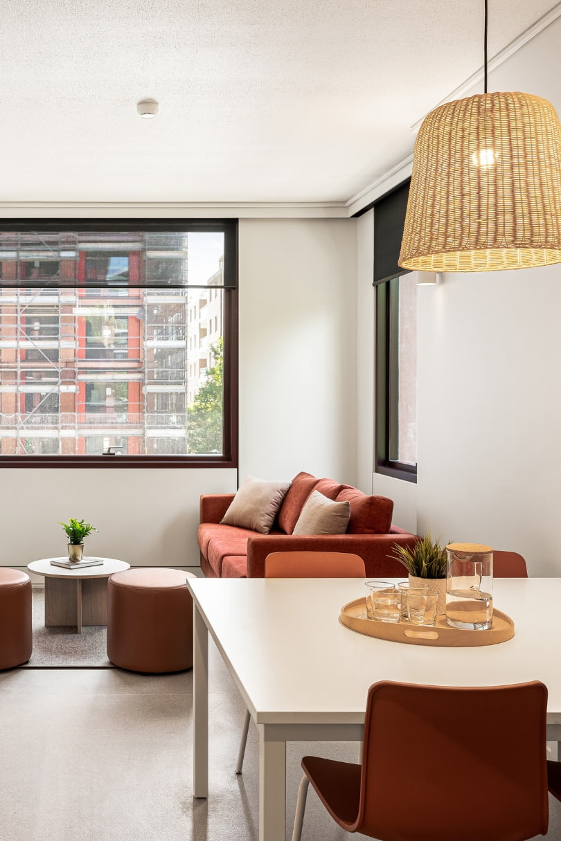 Iglu Mascot Share Apartment